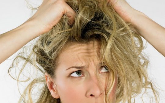 طرق معالجة الشعر التالف والمتقصف